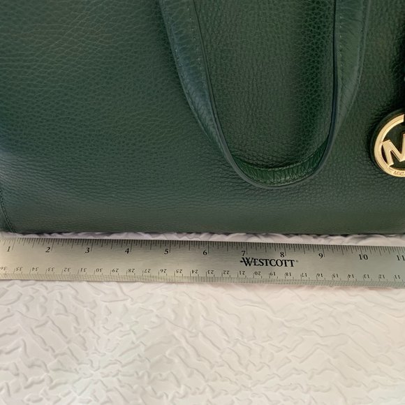 Michael Kors like new tote - Picture 11 of 13